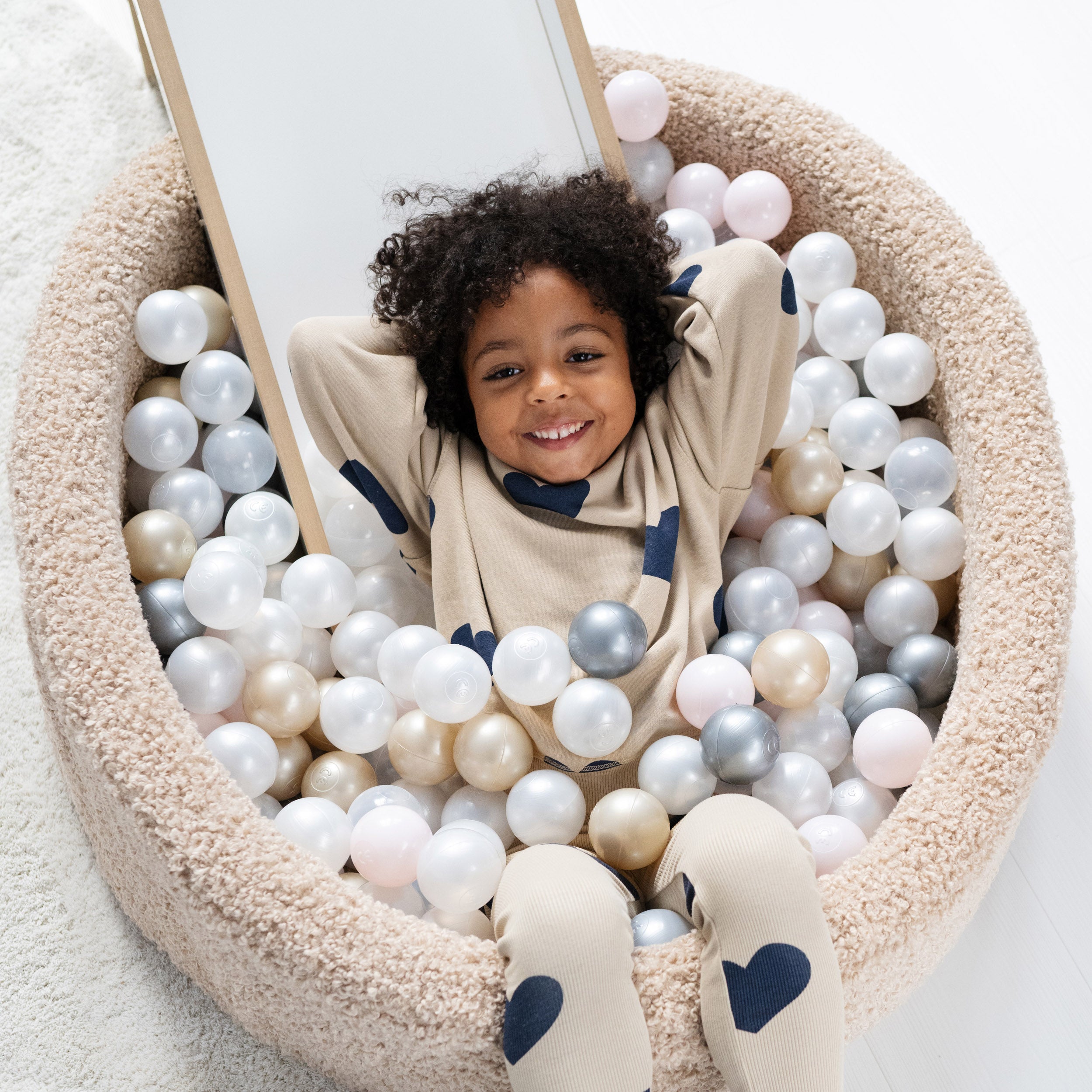 Kamuoliukų baseinas Plush Nest 6 cm, šviesiai rožinė