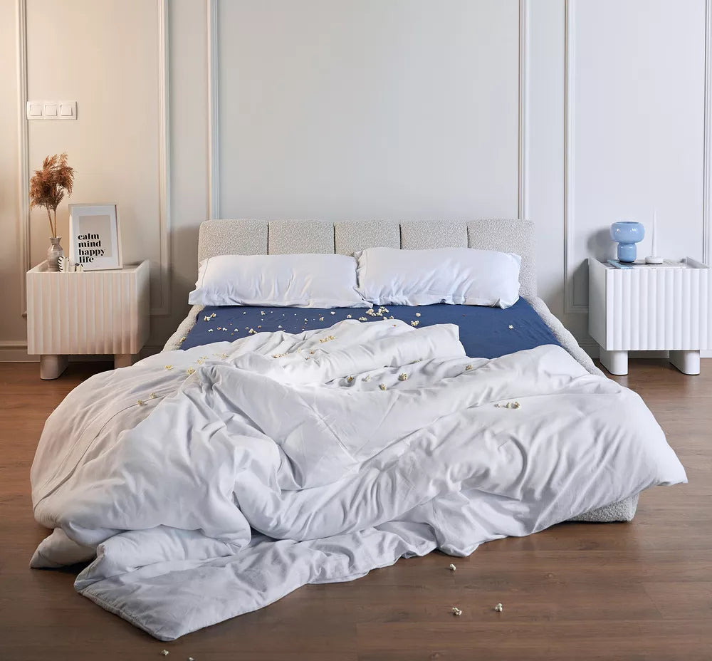 Lova Cloudy Low, šviesiai smėlinė, 140x200 cm