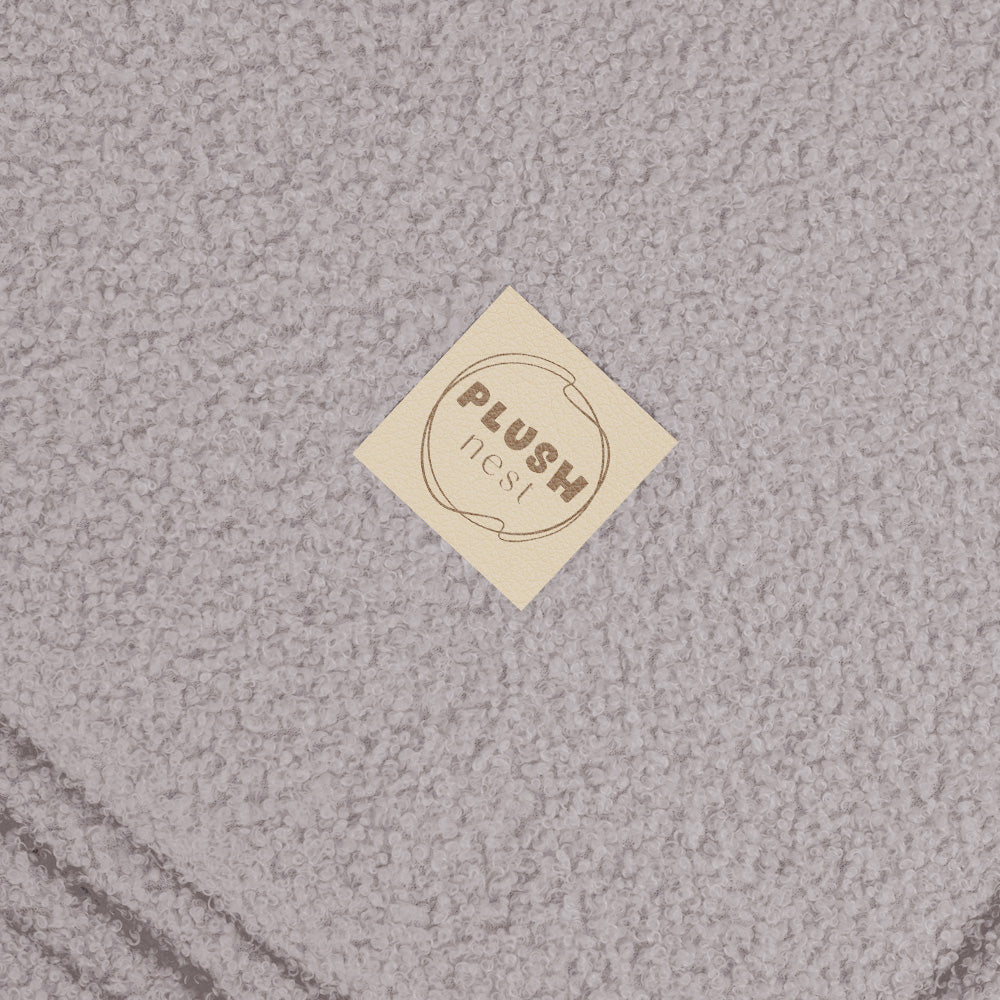Krėslas Plush Nest 150×60×25 cm, pilka, avikailio efekto