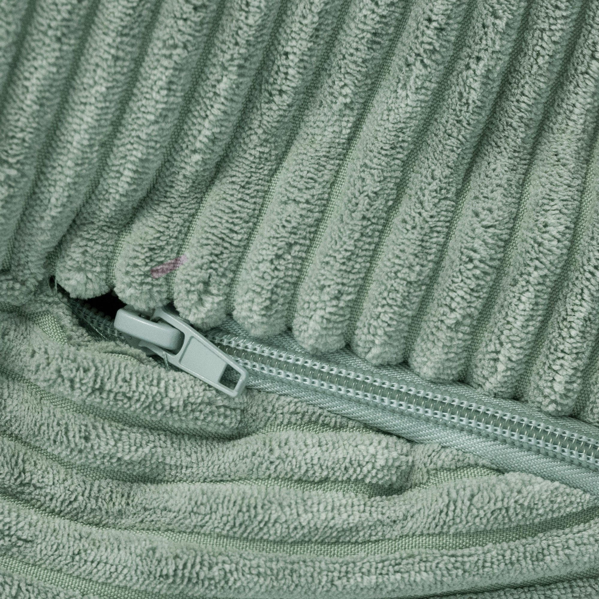 Krėslas Plush Nest 68×45 cm, žalia, velvetas