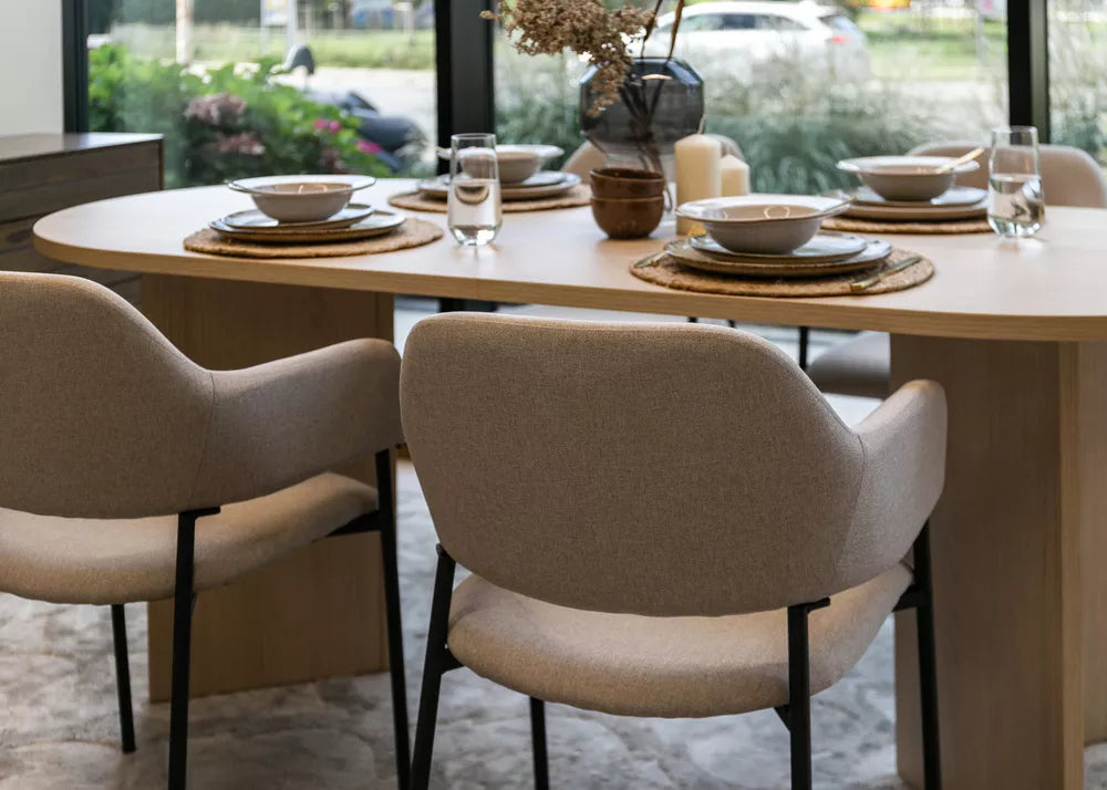 Apmokama kėdė su porankiais Azhai pilkai-smėlio spalvos