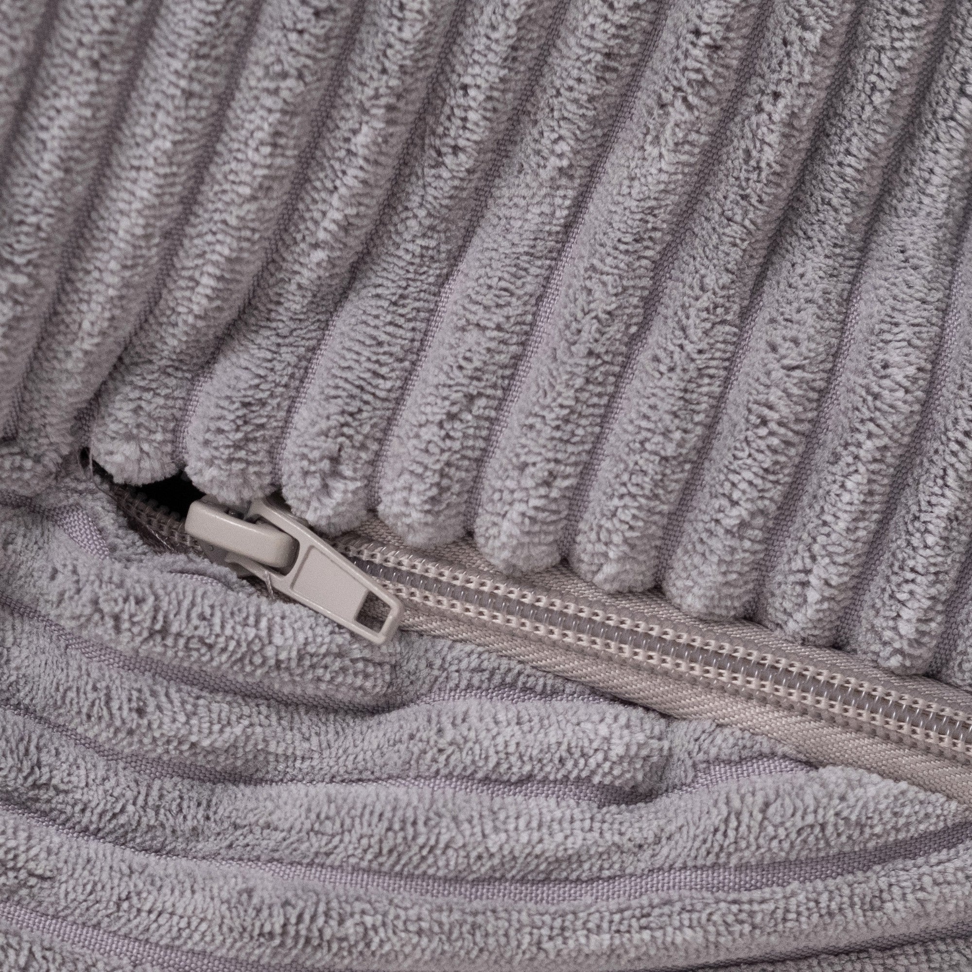 Krėslas Plush Nest 68×45 cm, pilka, velvetas