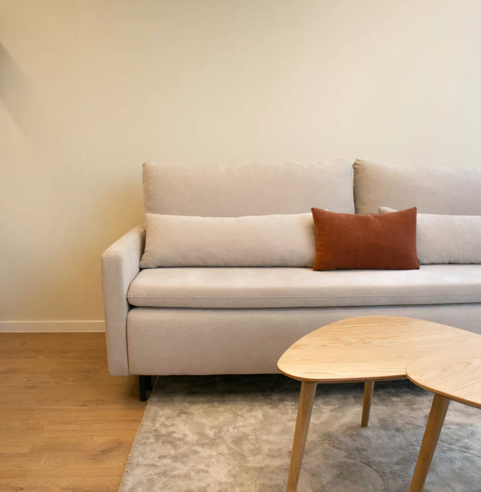 Trivietė sofa Umpro, šviesiai smėlinė