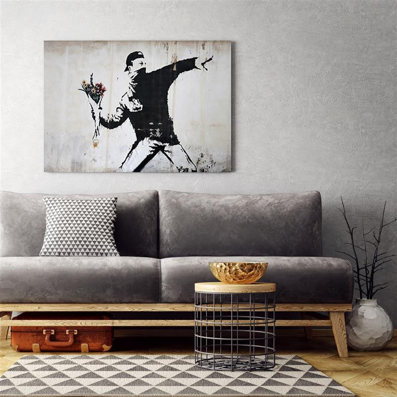 Paveikslas Ant Drobės, Banksy Hooligan, metantis gėlių puokštę