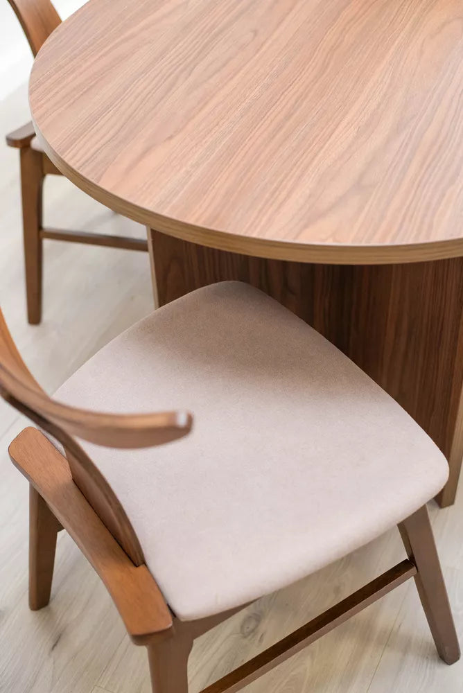 Medinė kėdė Henrico, riešuto